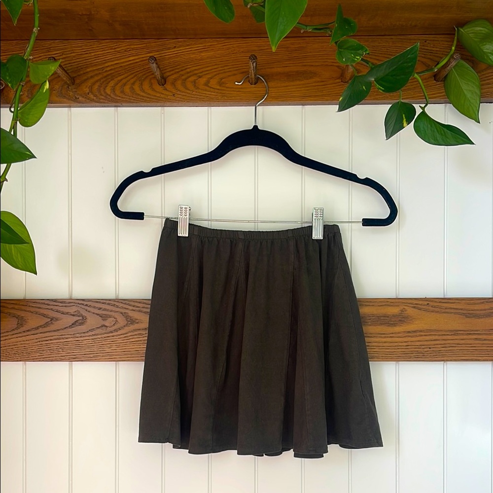 Brandy Melville Forest Green Skater Skirt